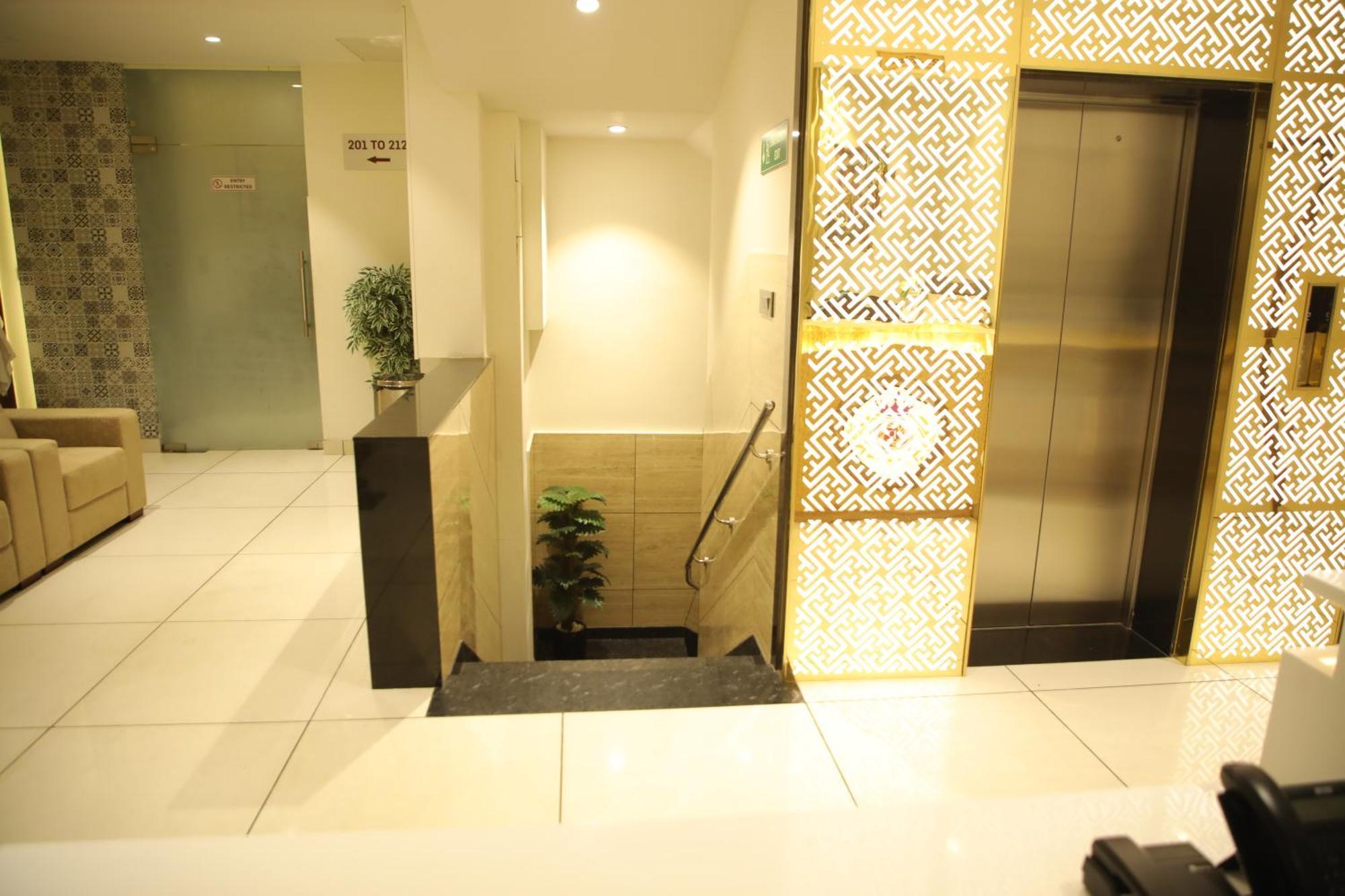 Rajathadri Royal Inn 벵갈루루 외부 사진